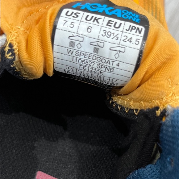 Hoka One One Speedgoat 4 Trail Running Shoes Sneakers Womens 7.5 Hiking Gorpcore - Picture 9 of 11